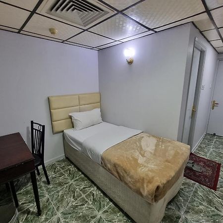 West Hotel Dubai Buitenkant foto