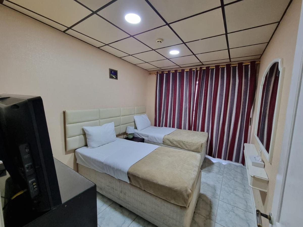 West Hotel Dubai Buitenkant foto